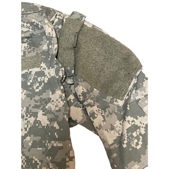 Military Jacket Men’s Small X Short Digital Camo Cold Weather Field Woodland VTG - Picture 6 of 8